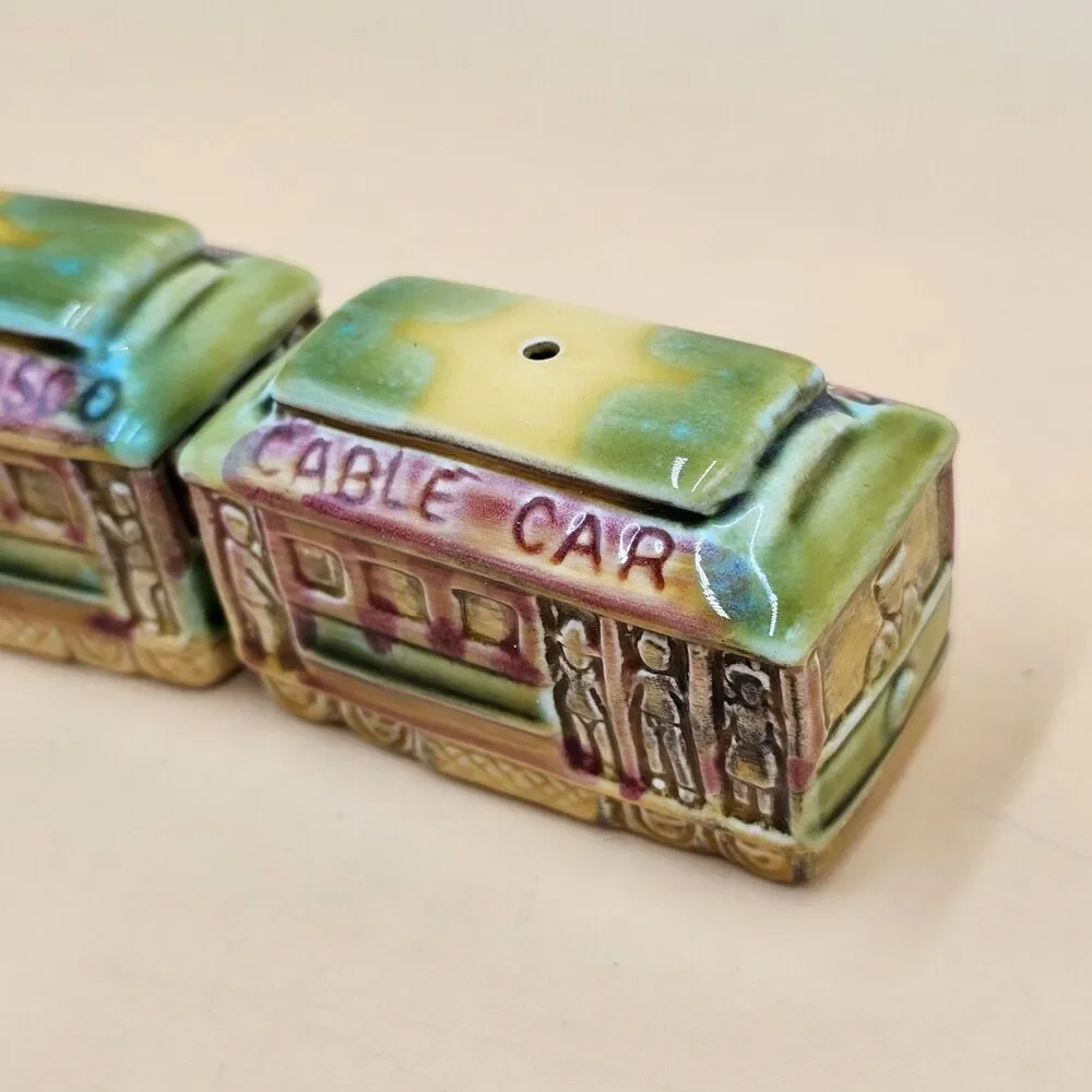 Vintage San Francisco Cable Street Car Salt & Pepper Shakers Ceramic Japan 2